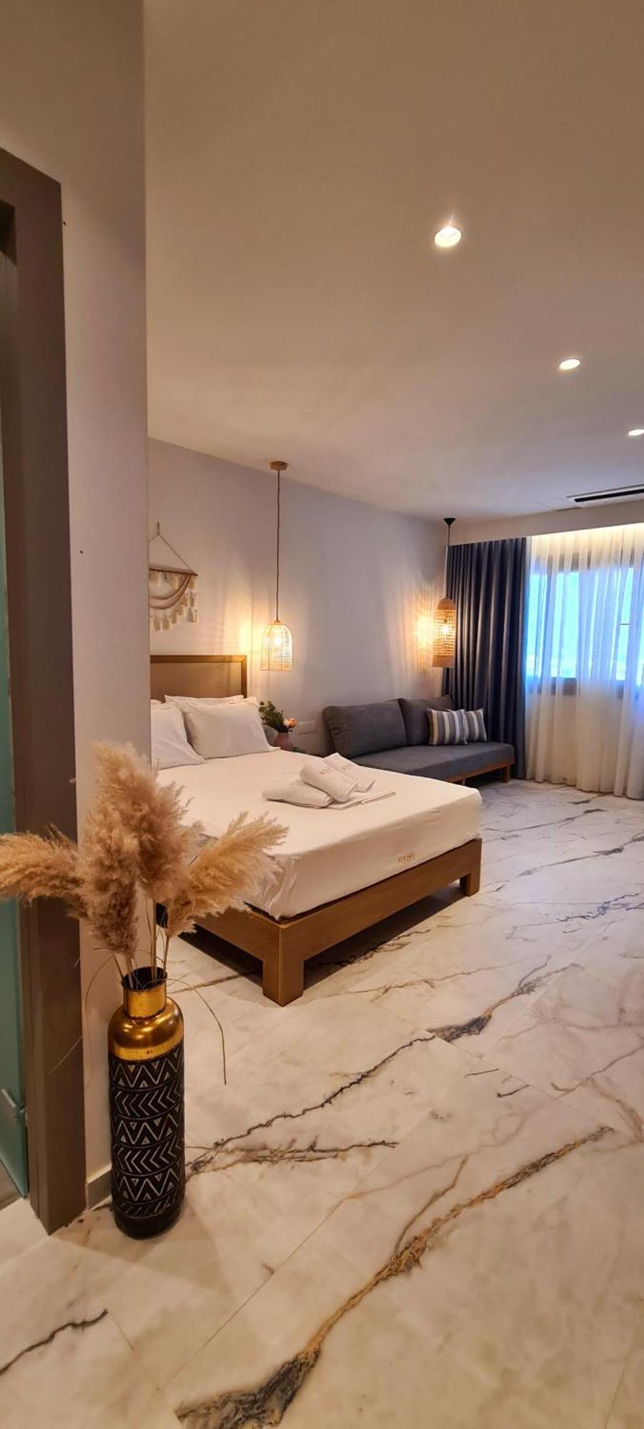 Costa Anastasia_Sea View Suites Vrasná Стая снимка