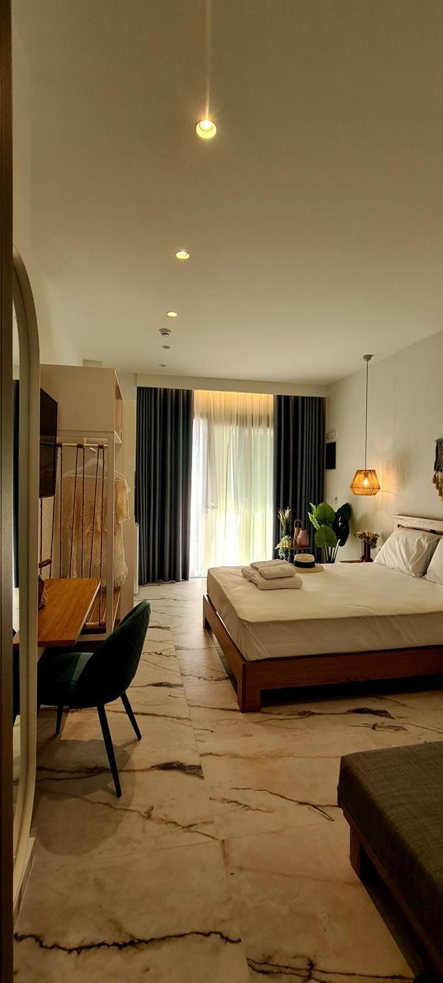 Costa Anastasia_Sea View Suites Vrasná Стая снимка